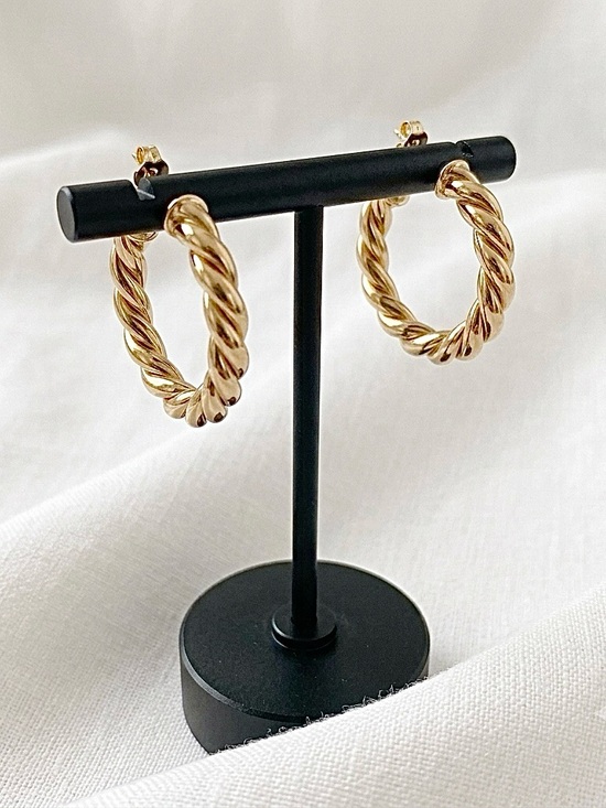 Jewelry - 14k-gold-plated women’s 30mm hoop earrings hypoallergenic